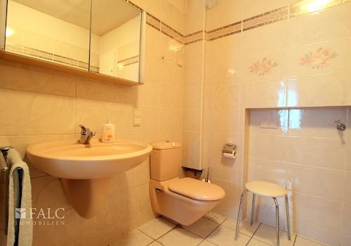 Badezimmer Vorderhaus