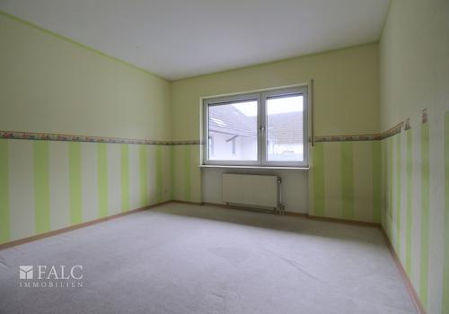 Schlafzimmer 1. OG links