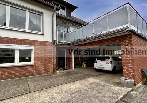 Doppelgarage mit Zugang zum KG