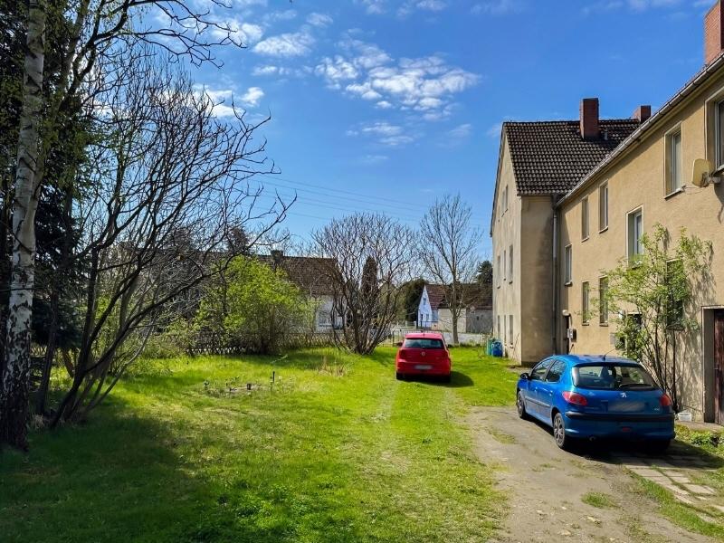 Zufahrt Straßenseite