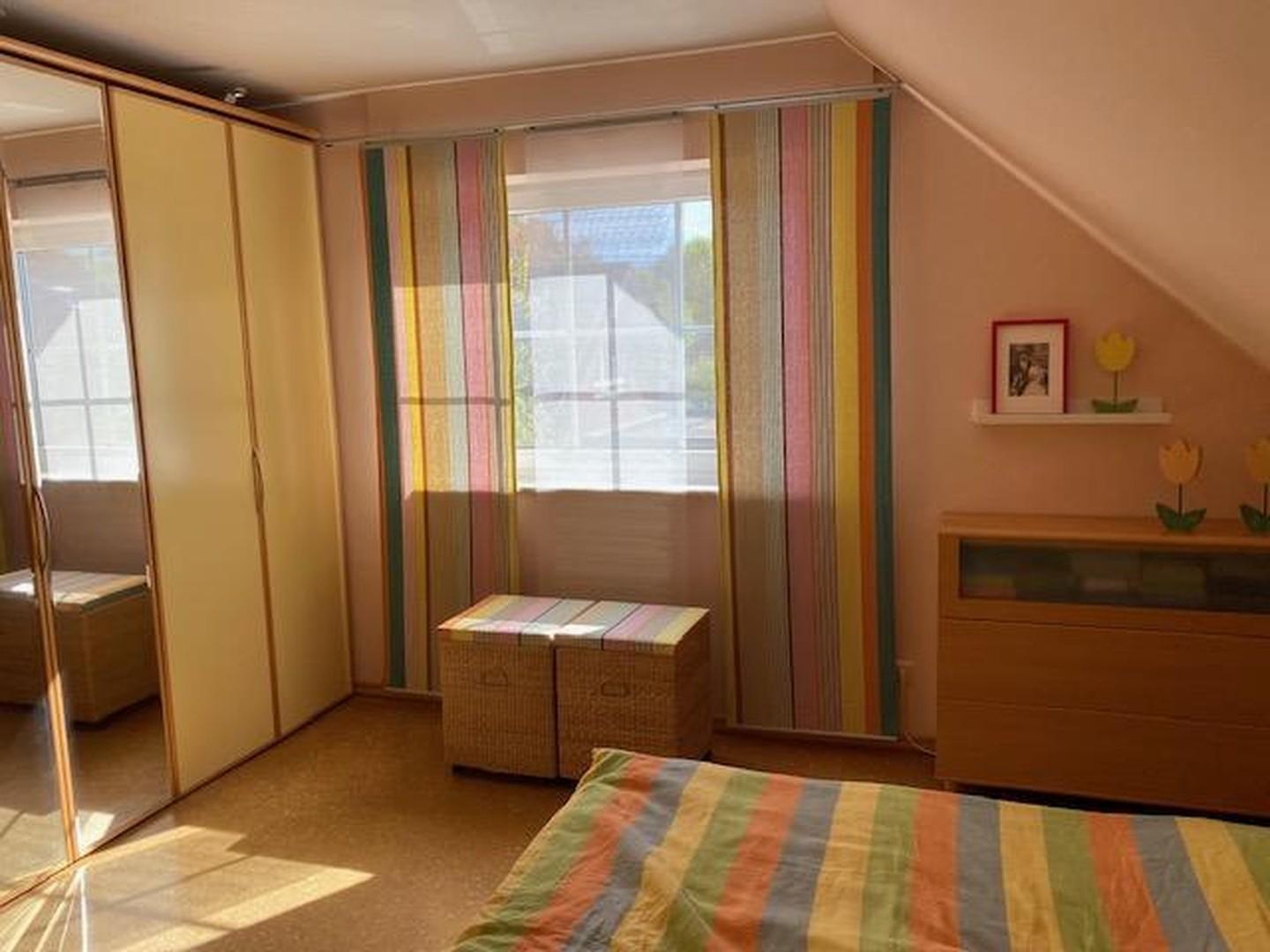Schlafzimmer 2 OG