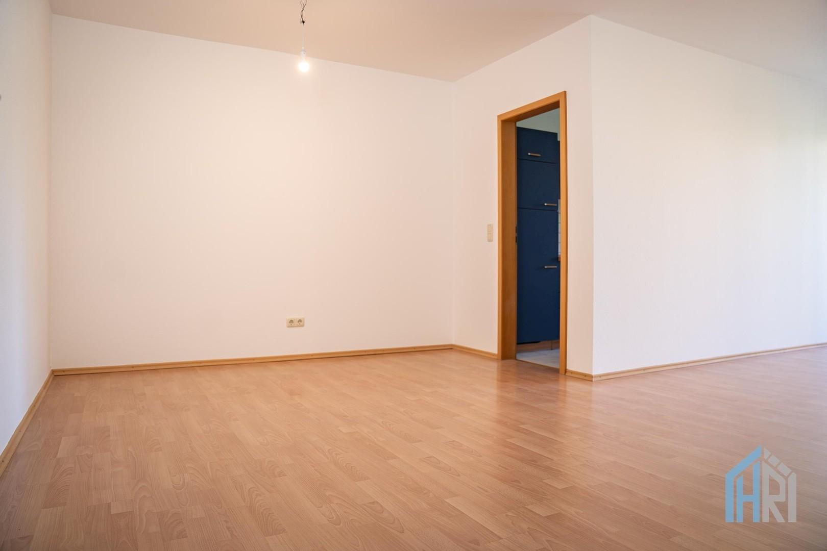 Wohn- u. Esszimmer