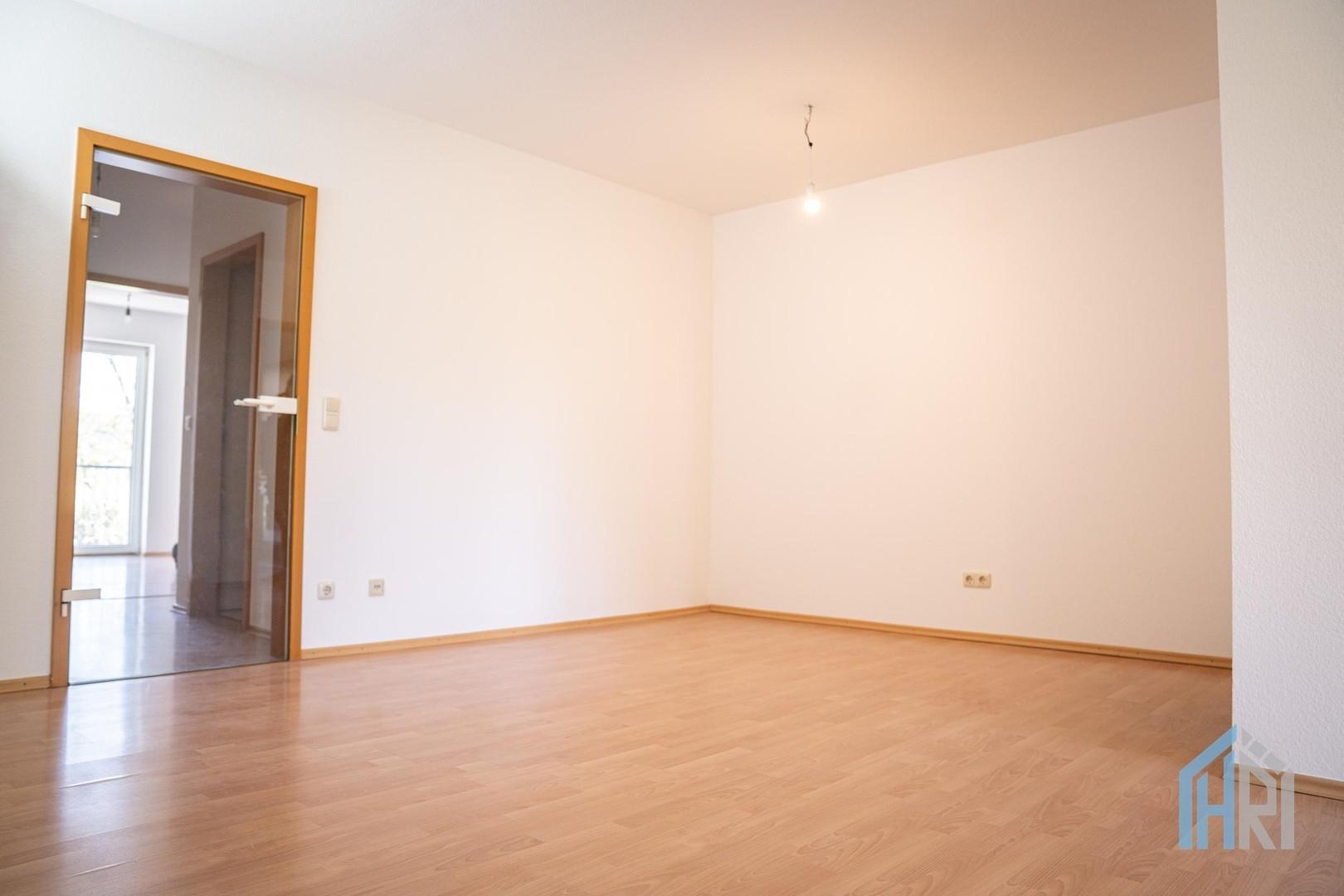 Wohn- u. Esszimmer
