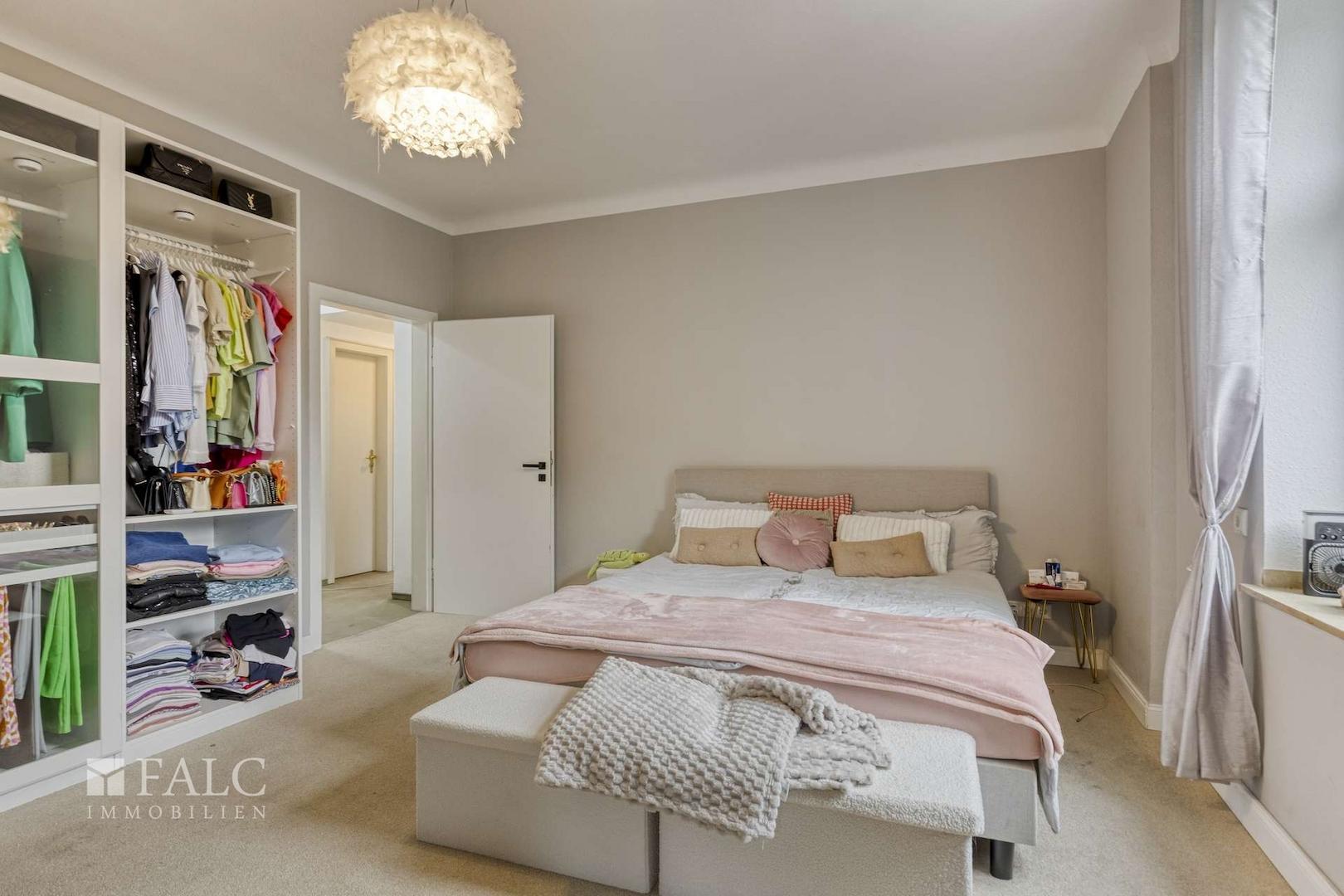 Schlafzimmer 2. OG