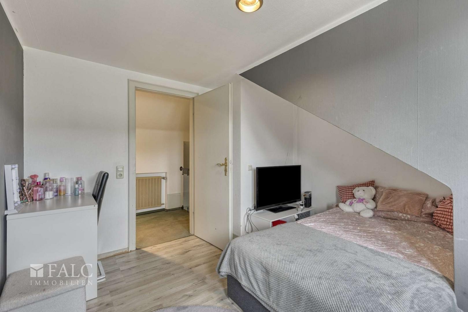 Schlafzimmer DG