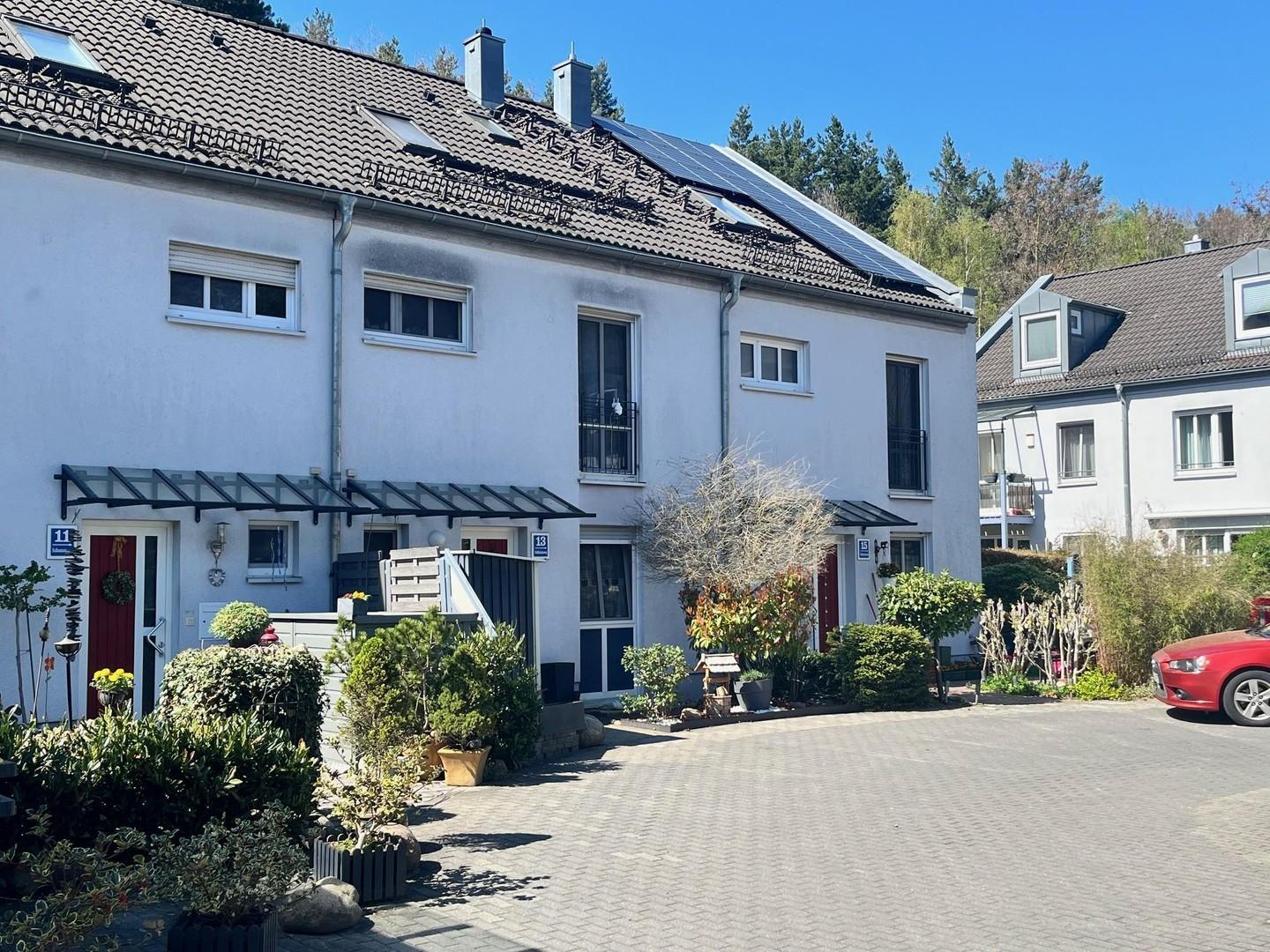 Blick auf die Reihenhäuser