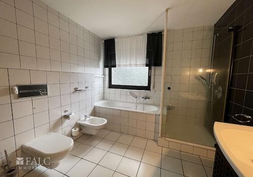 Badezimmer EG