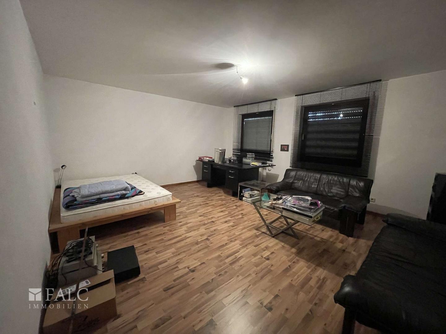 Wohnzimmer KG