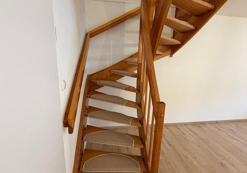 Treppe ins DG