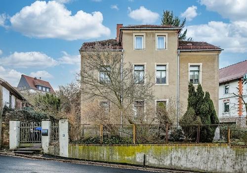 Straßenansicht