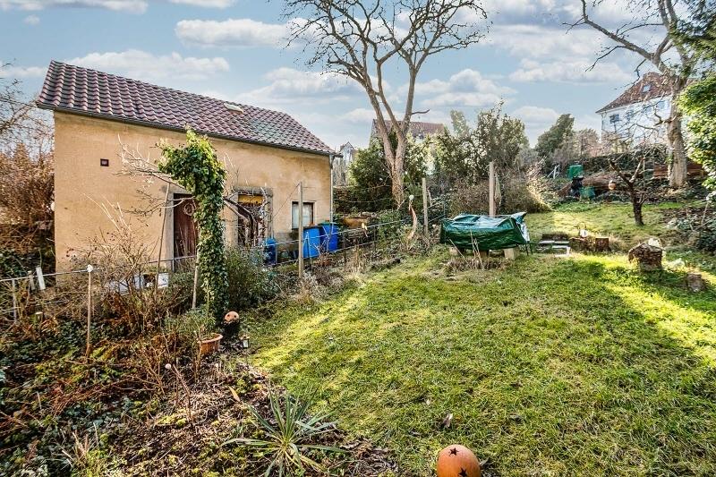 Garten mit Gartenhaus