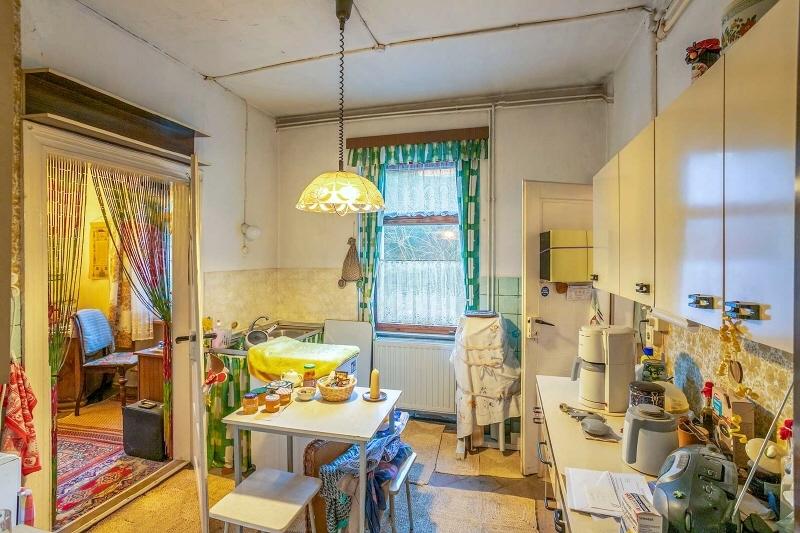 Küche mit Fenster