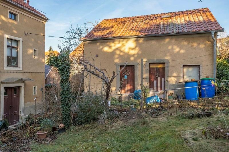 massives Gartenhaus
