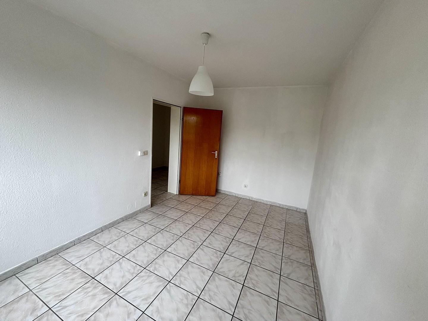 Kinder-/Arbeitszimmer