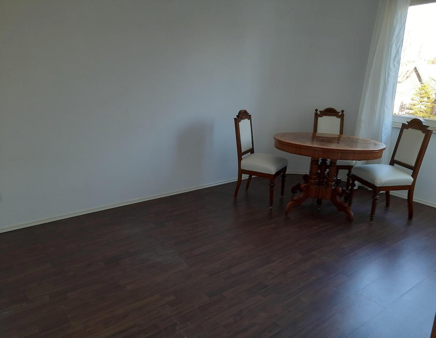 Apartment Strassenseite