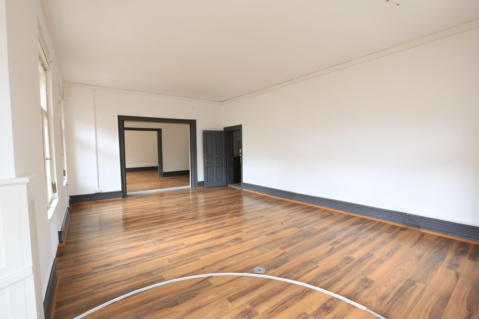 Büro 4