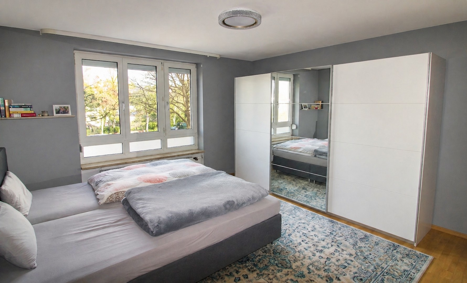 Schlafzimmer 1