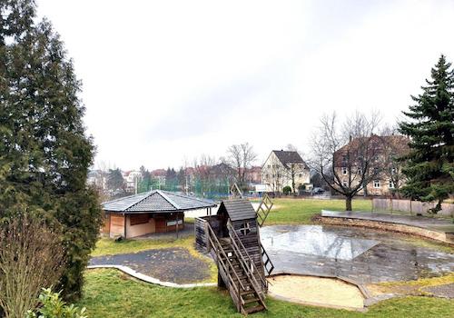 Blick übers Gelände