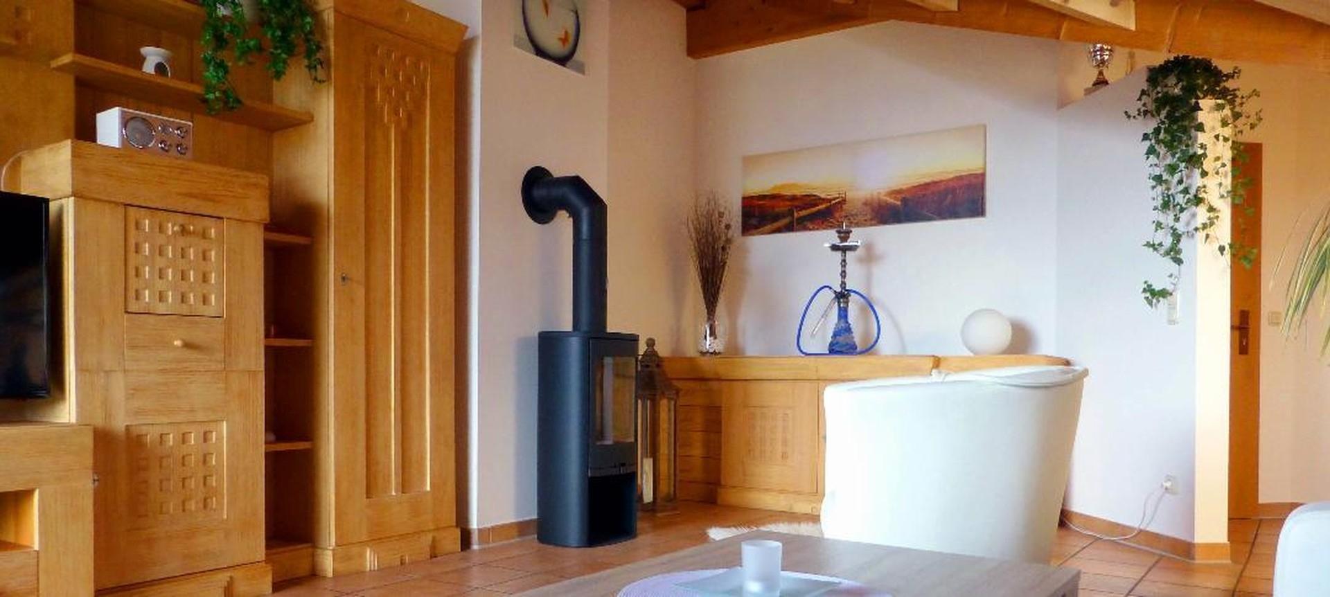 Wohnzimmer mit Schwedenofen