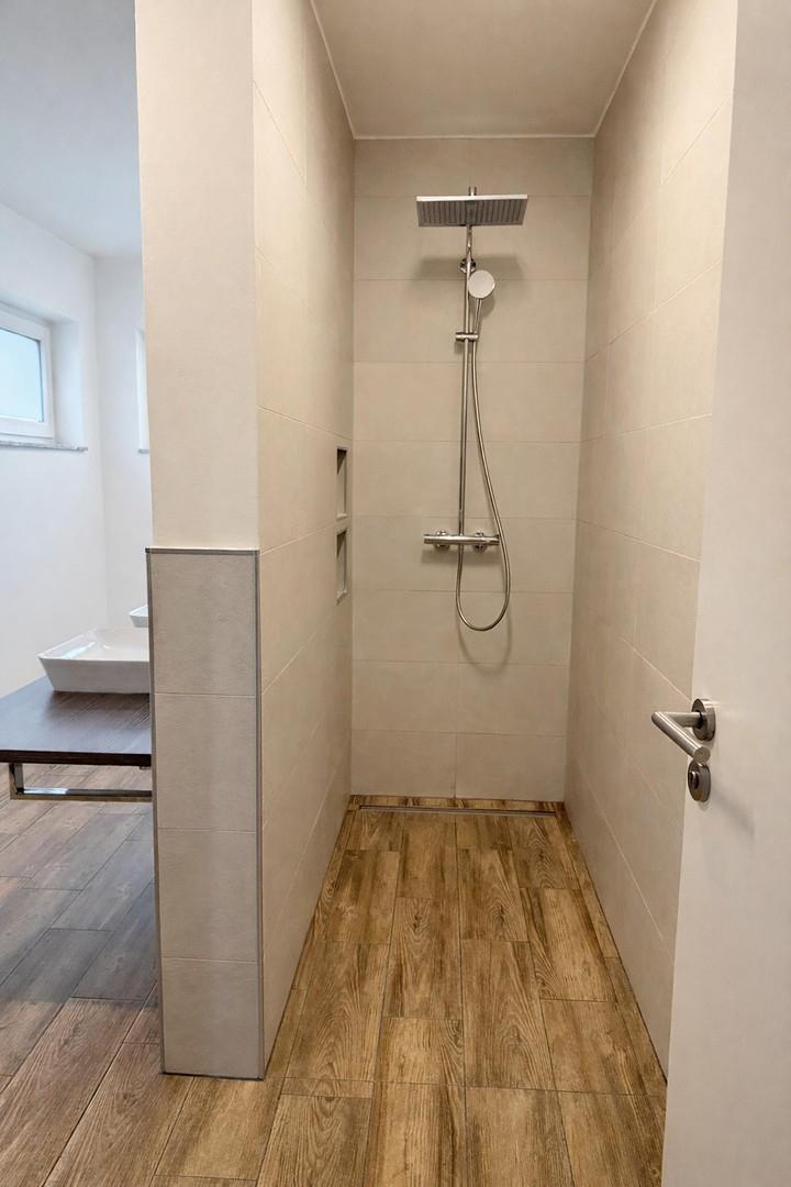 Begehbare dusche