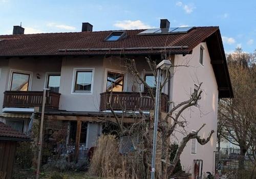 Südansicht  mit Garten/Terasse