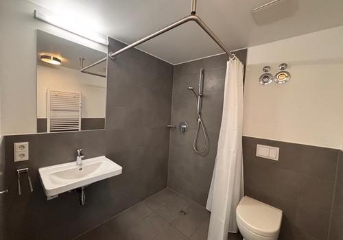 Badezimmer, Bild 1