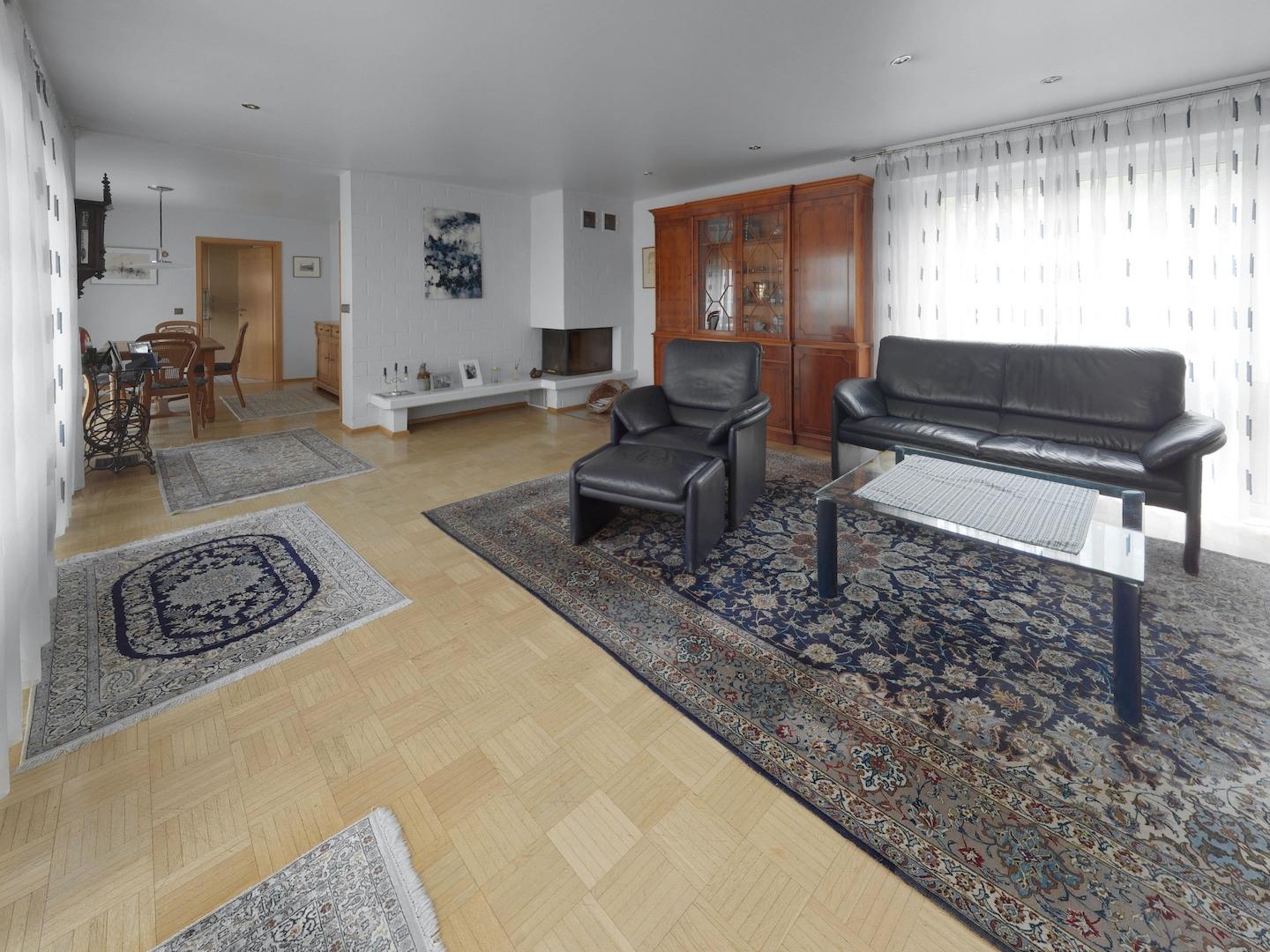 Wohn-/Esszimmer mit Kaminofen