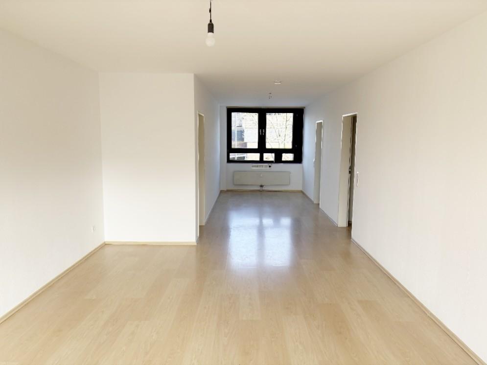 Wohnzimmer - Blick zum Essbereich