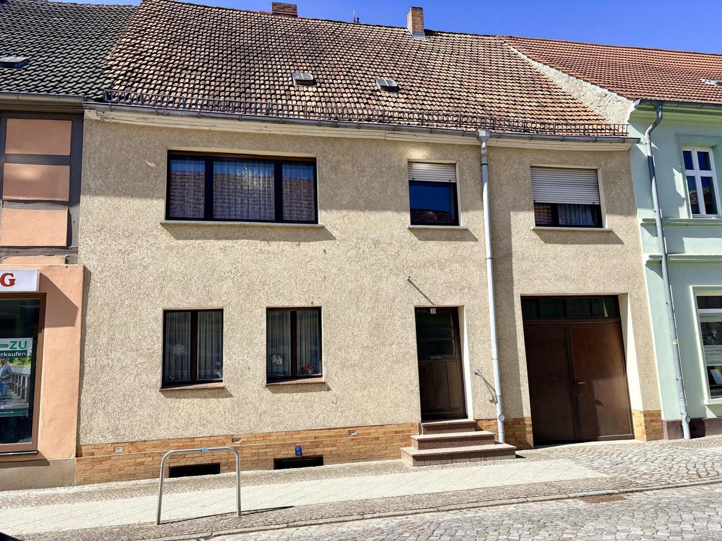 Straßenansicht