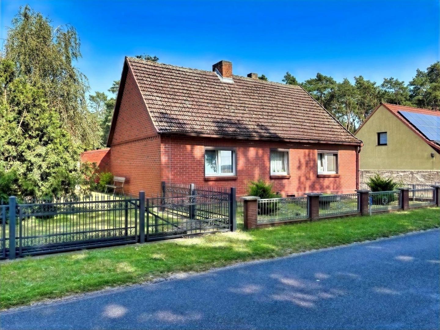 Haus vorn links