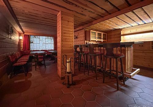 Keller_Bar