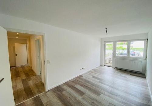 Wohnzimmer mit Terrasse