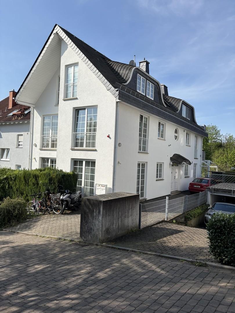 Hausansicht (Straße)