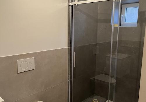 Neu renoviertes Bad