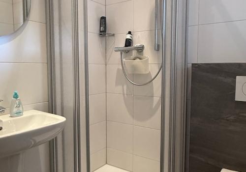 Dusche-WC