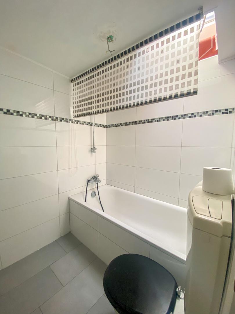 11 Badezimmer EG