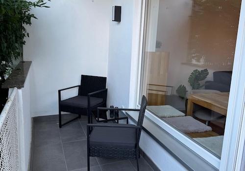 Balkon (Bild 1)