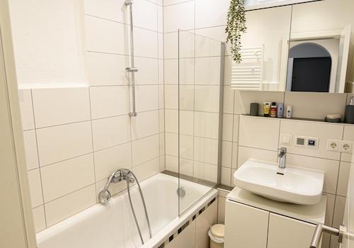 Badezimmer (Bild 1)