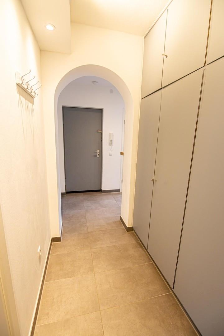 Flur (Bild 1)