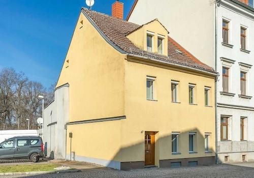seitliche Straßenansicht