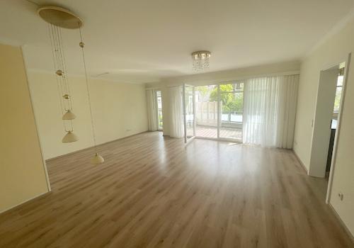 Wohnen/Essen Blick vom Flur