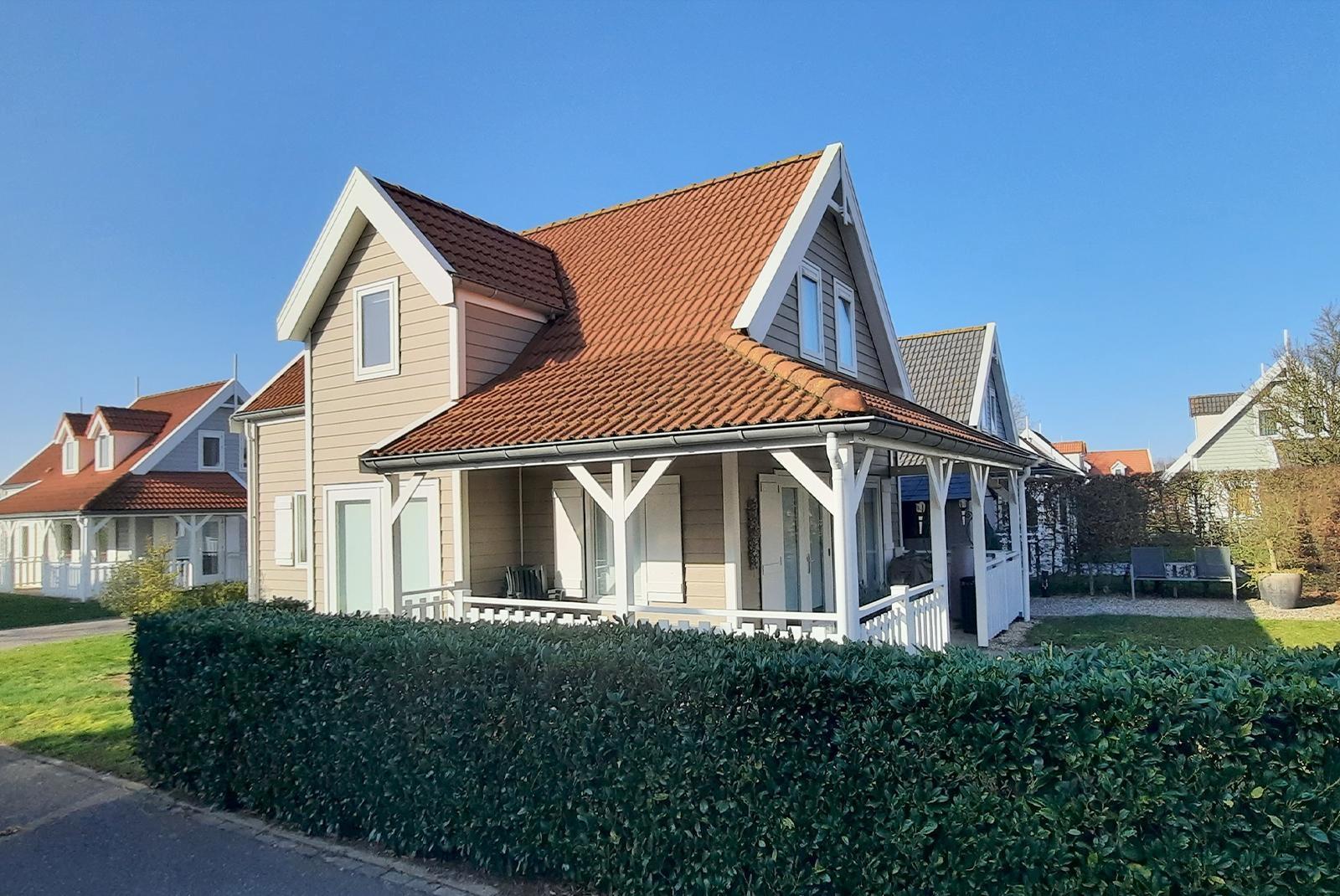 kaufen-ferienhaus-bruinisse-veranda-garten-recreatieadviseurs-vakantiehuistekoop-nl.jpg