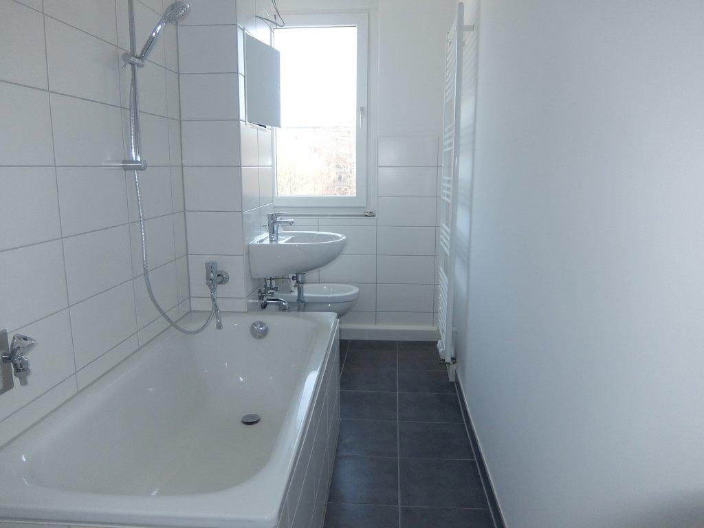 Beispiel Bad mit Badewanne