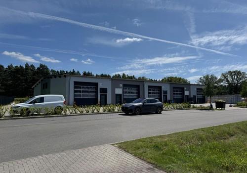 Hallenansicht Straßenseite