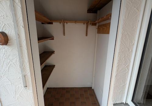 Südbalkon Wohnzimmer Abstell.
