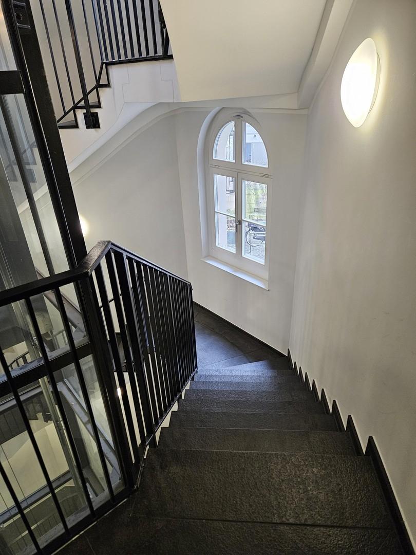 Treppenhaus EG zu 1. OG