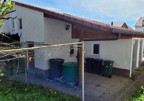Schuppen und Garager