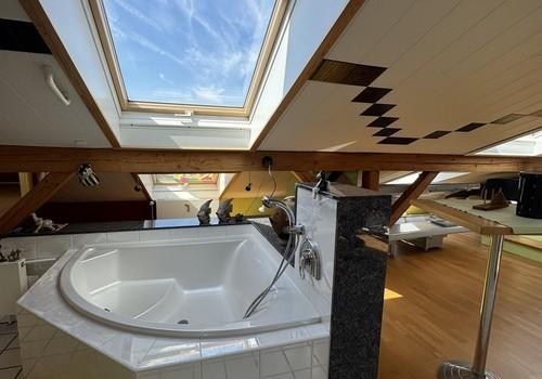 Spa-Bereich/ Eckbadewanne