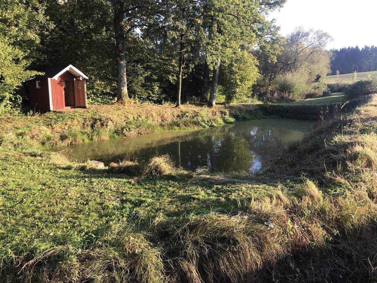 Fischerhäuschen mit Weiher