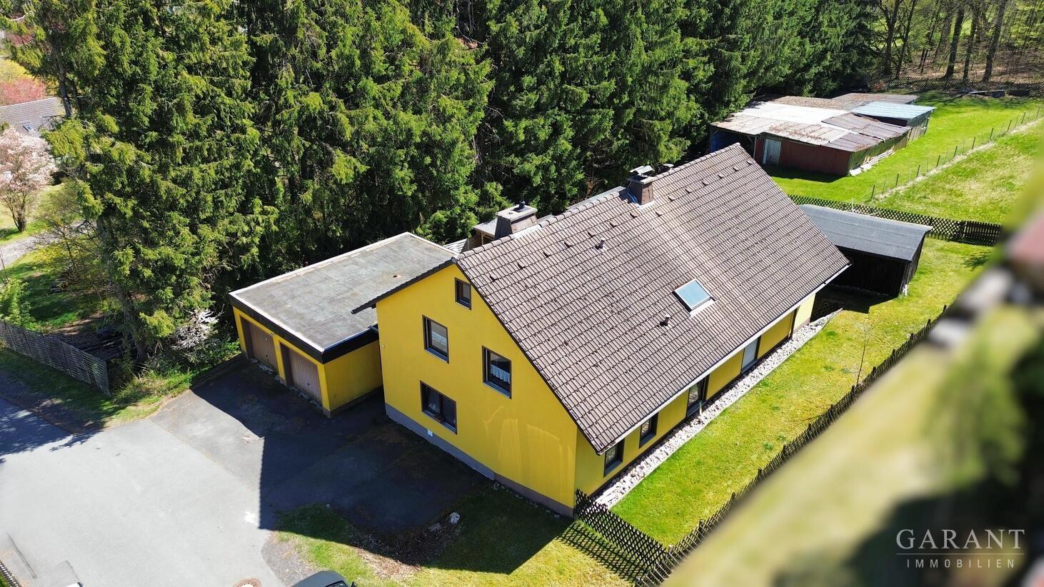 das gesamte Anwesen in voller Pracht